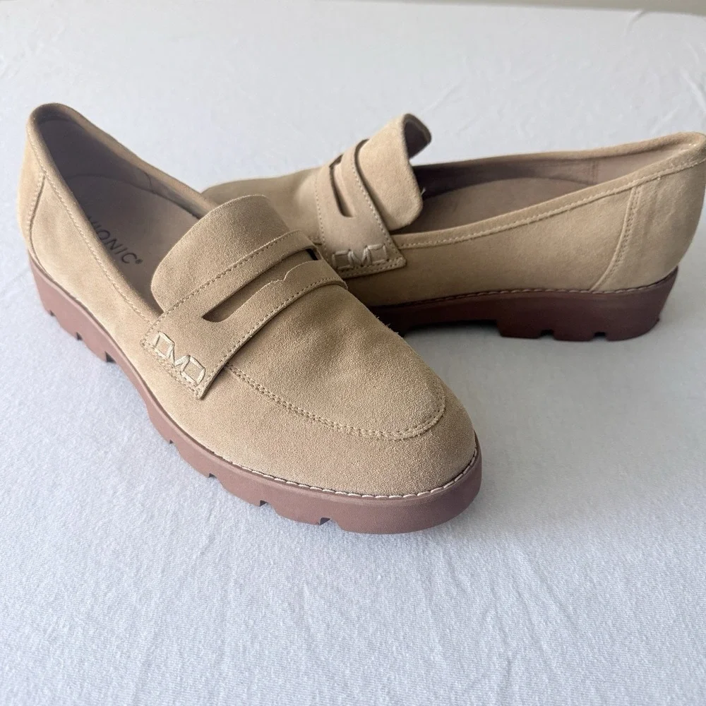 Vionic Cheryl II Womens Size 9 Shoes Beige Suede Comfort Casual Penny Loafers